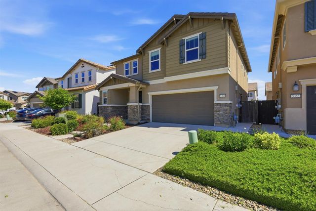 5362 Seal Beach Way, Sacramento, CA 95835