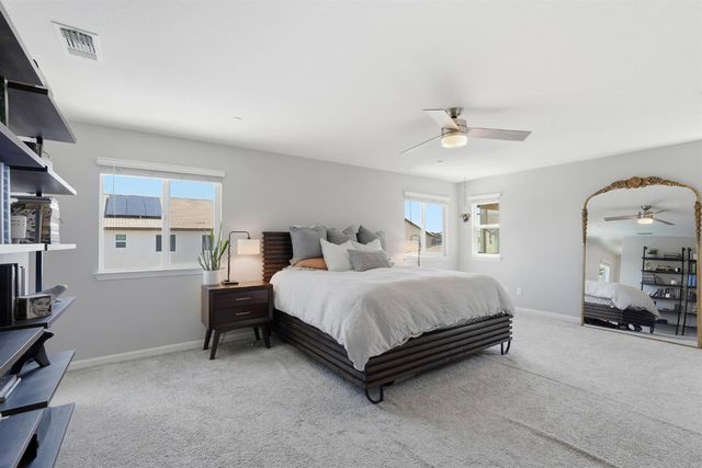 5362 Seal Beach Way, Sacramento, CA 95835