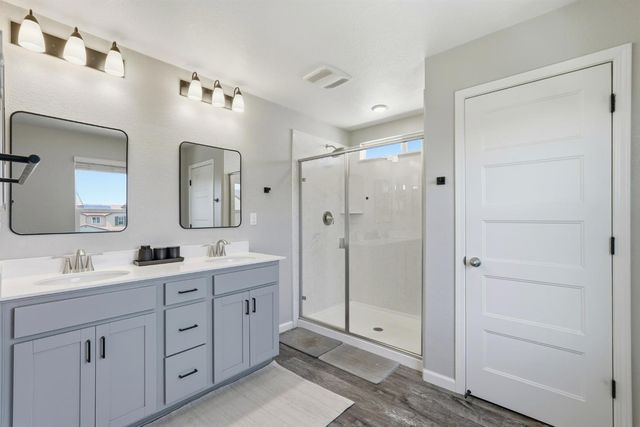 5362 Seal Beach Way, Sacramento, CA 95835