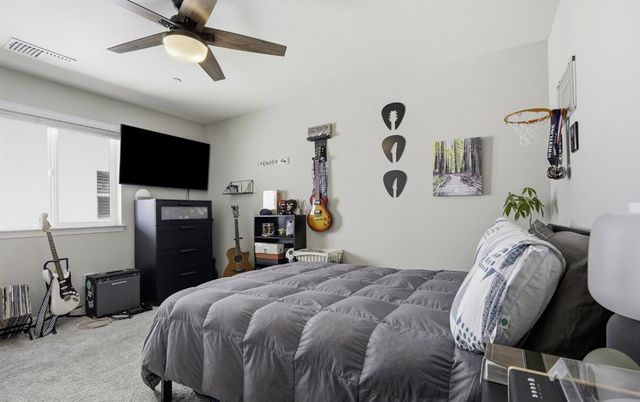 5362 Seal Beach Way, Sacramento, CA 95835