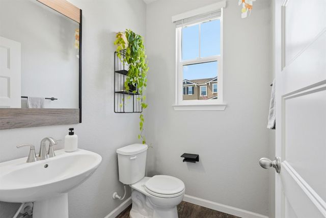 5362 Seal Beach Way, Sacramento, CA 95835