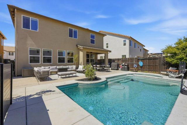 5362 Seal Beach Way, Sacramento, CA 95835