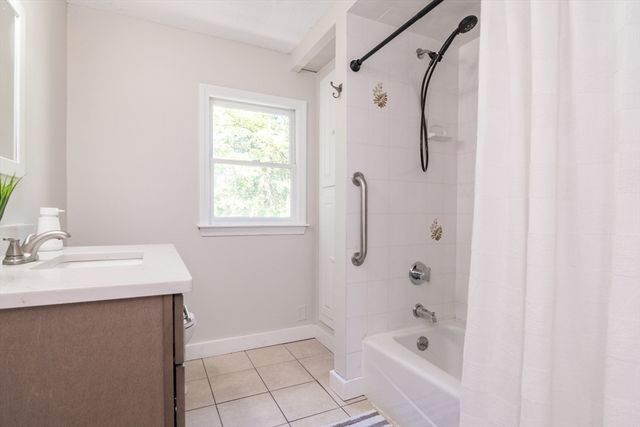 2306 Wilbraham Rd, Springfield, MA 01129