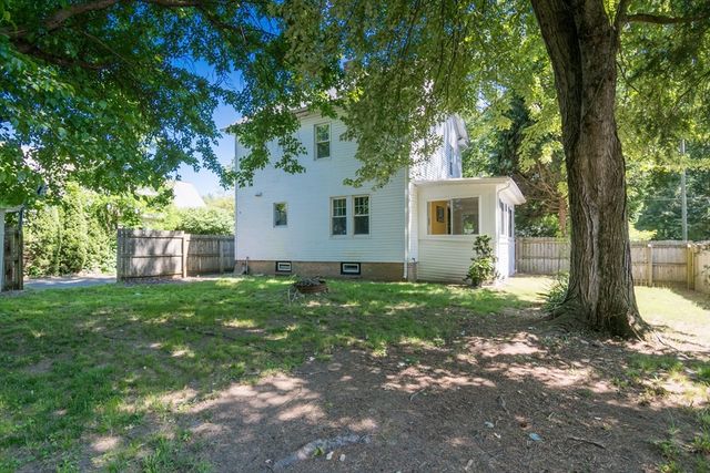 2306 Wilbraham Rd, Springfield, MA 01129