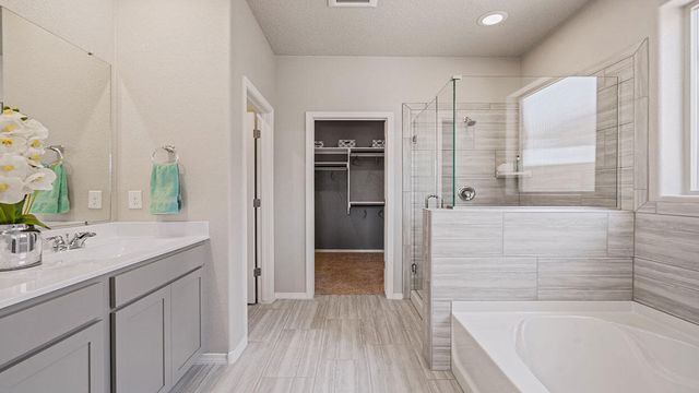 1432 Calle Breve Street NW, Los Lunas, NM 87031