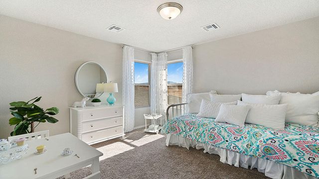 1432 Calle Breve Street NW, Los Lunas, NM 87031