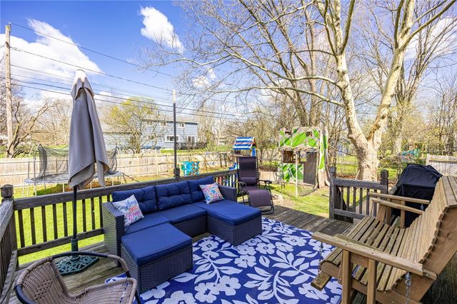 21 Hartwood Drive, Henrietta, NY 14623