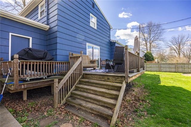 21 Hartwood Drive, Henrietta, NY 14623