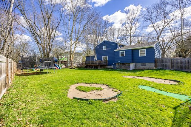 21 Hartwood Drive, Henrietta, NY 14623