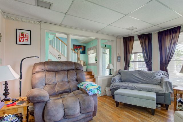 238 S 5th Avenue, Beech Grove, IN 46107