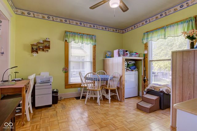 238 S 5th Avenue, Beech Grove, IN 46107