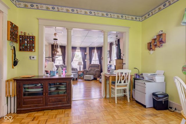 238 S 5th Avenue, Beech Grove, IN 46107