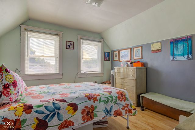 238 S 5th Avenue, Beech Grove, IN 46107