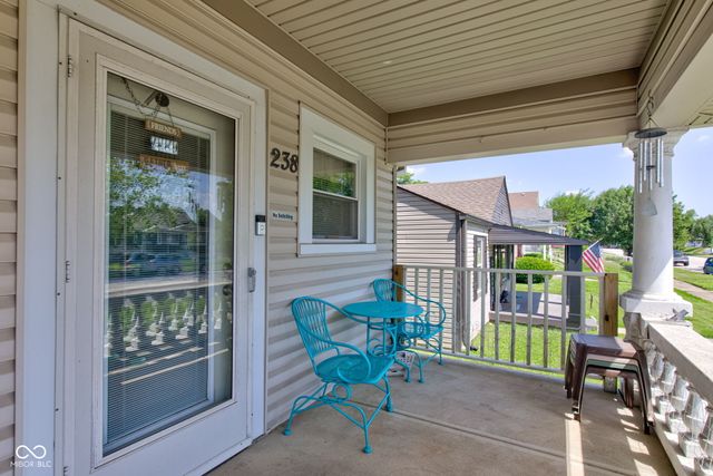 238 S 5th Avenue, Beech Grove, IN 46107