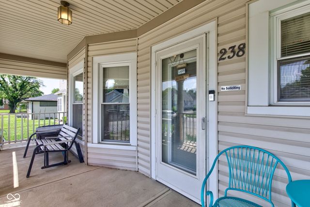 238 S 5th Avenue, Beech Grove, IN 46107