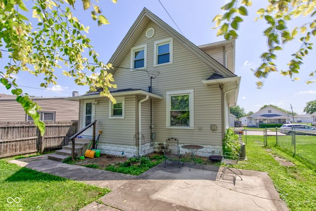 238 S 5th Avenue, Beech Grove, IN 46107