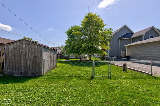 238 S 5th Avenue, Beech Grove, IN 46107