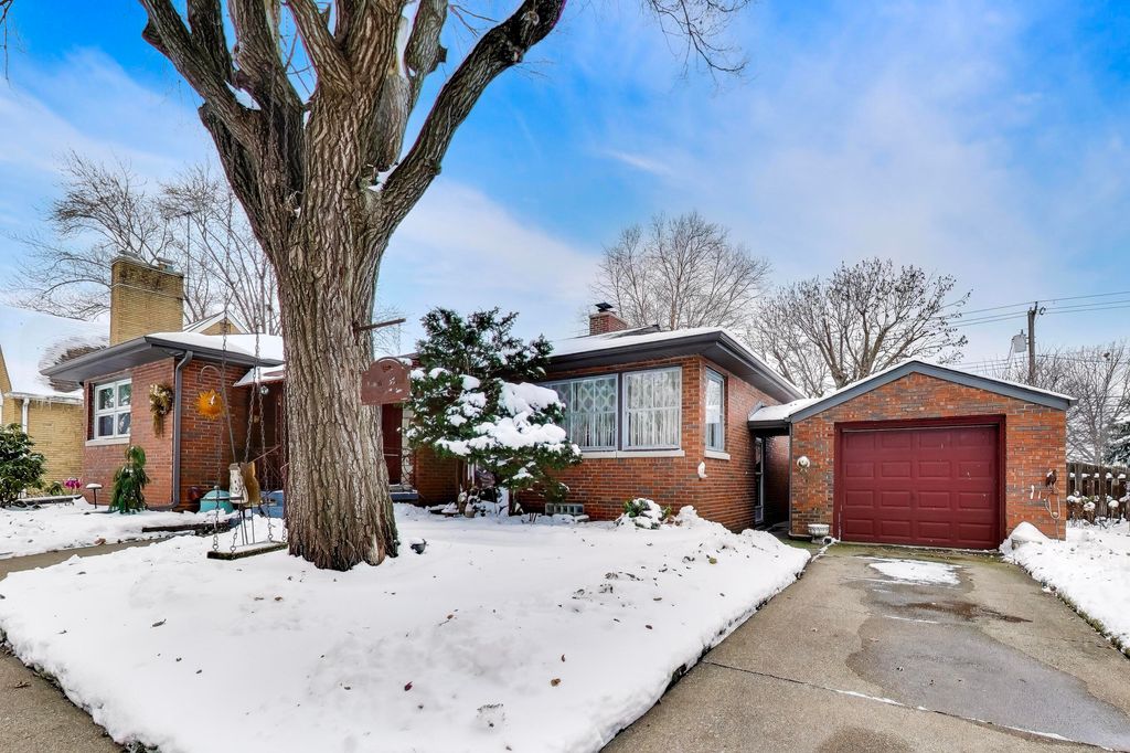 7218 Baring Parkway, Hammond, IN 46324