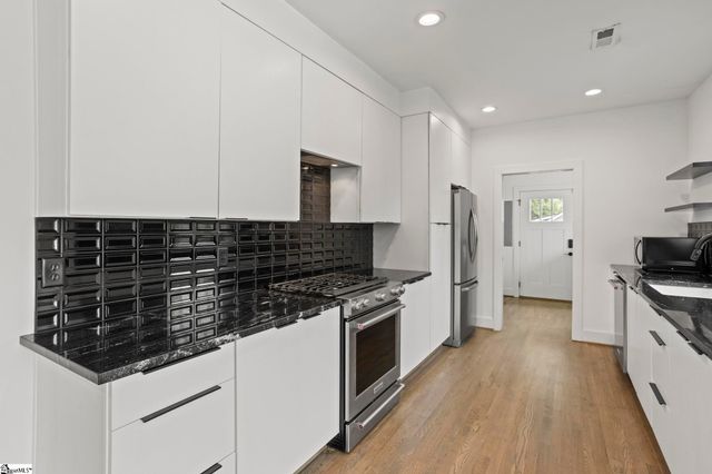 2 Elm Street, Greenville, SC 29605