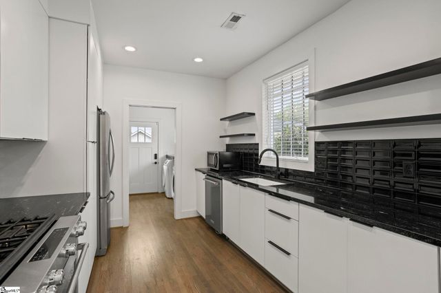 2 Elm Street, Greenville, SC 29605