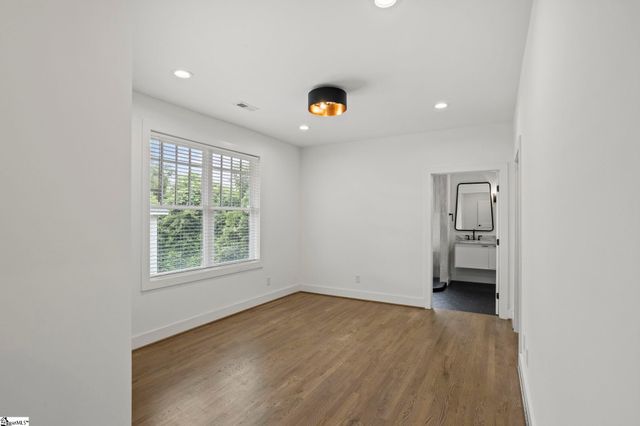 2 Elm Street, Greenville, SC 29605