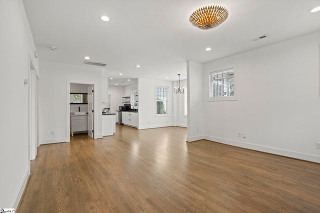 2 Elm Street, Greenville, SC 29605