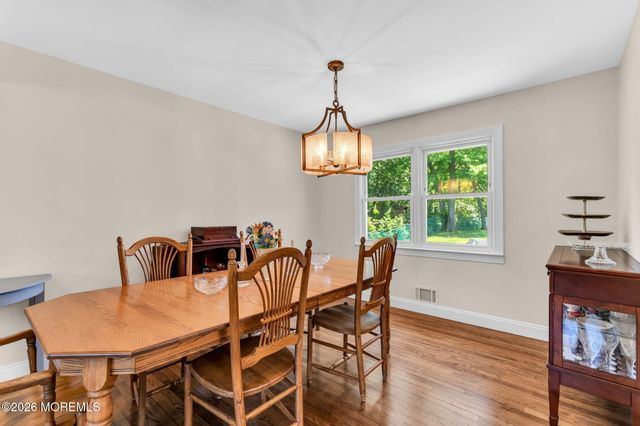3 Beacon Drive, Howell, NJ 07731