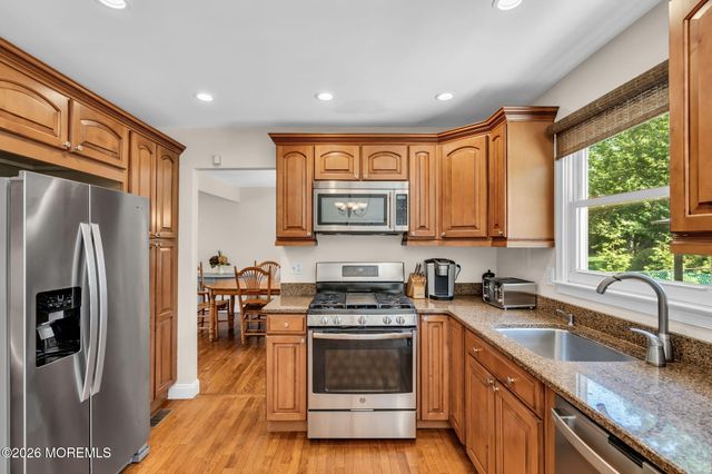 3 Beacon Drive, Howell, NJ 07731