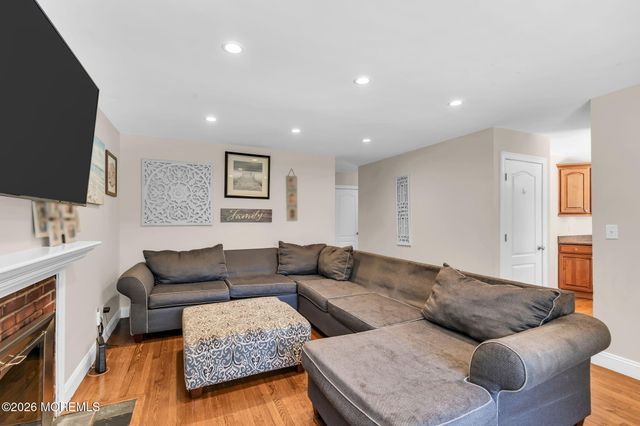 3 Beacon Drive, Howell, NJ 07731