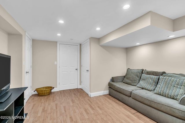 3 Beacon Drive, Howell, NJ 07731