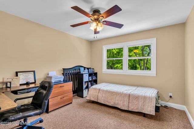 3 Beacon Drive, Howell, NJ 07731