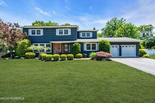 3 Beacon Drive, Howell, NJ 07731