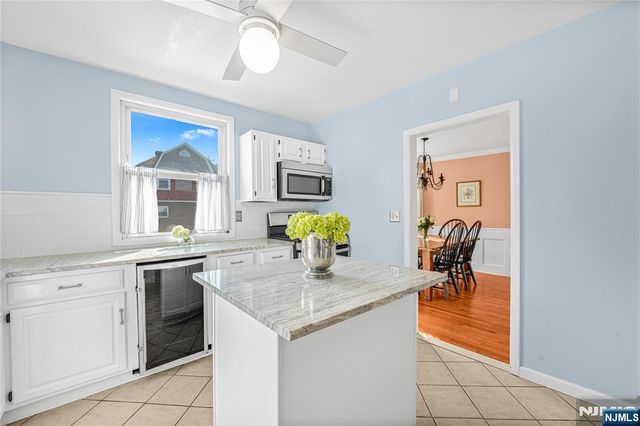 40 Orangeburgh Road, Old Tappan, NJ 07675