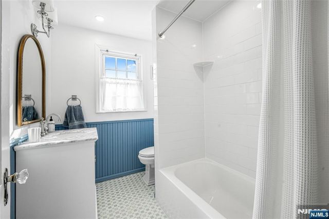 40 Orangeburgh Road, Old Tappan, NJ 07675