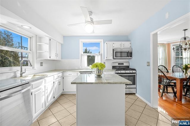 40 Orangeburgh Road, Old Tappan, NJ 07675