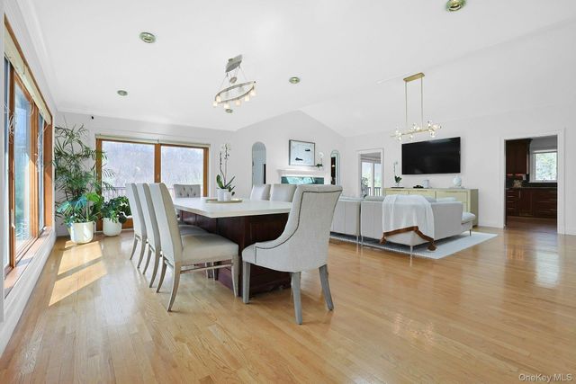 45 Sprain Valley Road, Scarsdale, NY 10583