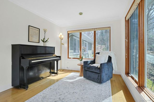 45 Sprain Valley Road, Scarsdale, NY 10583