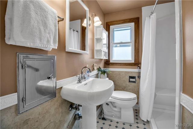 197 Evergreen Place, Cheektowaga, NY 14225