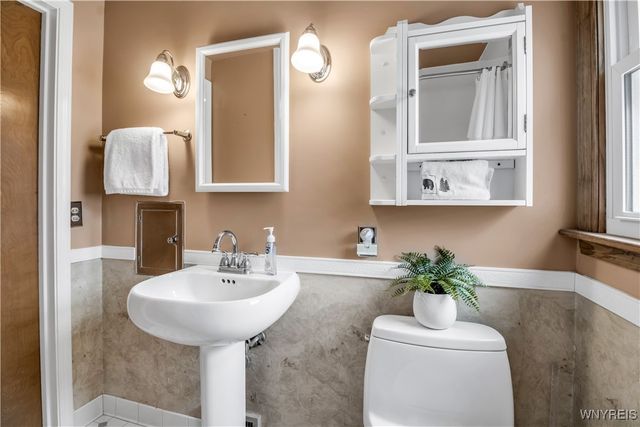 197 Evergreen Place, Cheektowaga, NY 14225