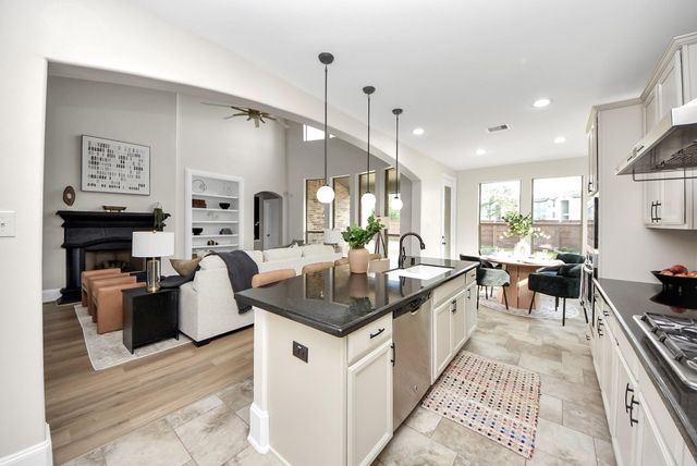 9815 Patricia Haven Lane, Humble, TX 77396