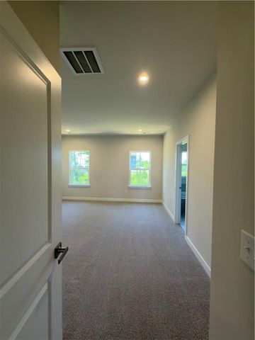 942 Sugar Vista Circle, Sugar Hill, GA 30518