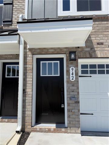 942 Sugar Vista Circle, Sugar Hill, GA 30518