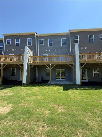 942 Sugar Vista Circle, Sugar Hill, GA 30518