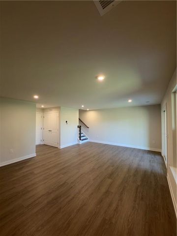 942 Sugar Vista Circle, Sugar Hill, GA 30518