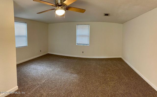 13625 HOLLINGS Street, Jacksonville, FL 32218