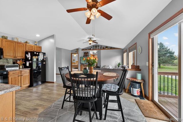 2927 N Blacks Corners Road, Imlay City, MI 48444