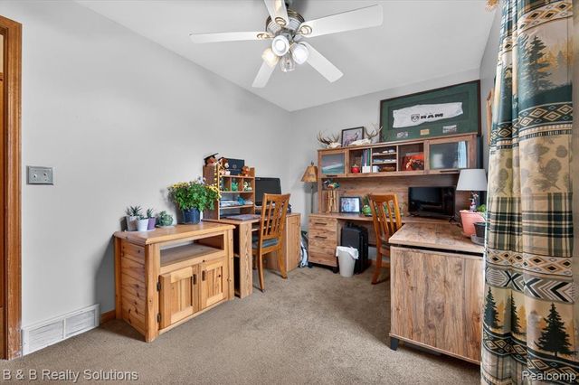 2927 N Blacks Corners Road, Imlay City, MI 48444