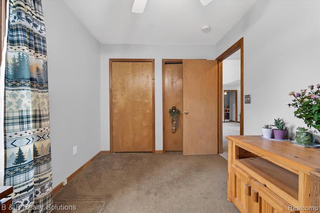 2927 N Blacks Corners Road, Imlay City, MI 48444
