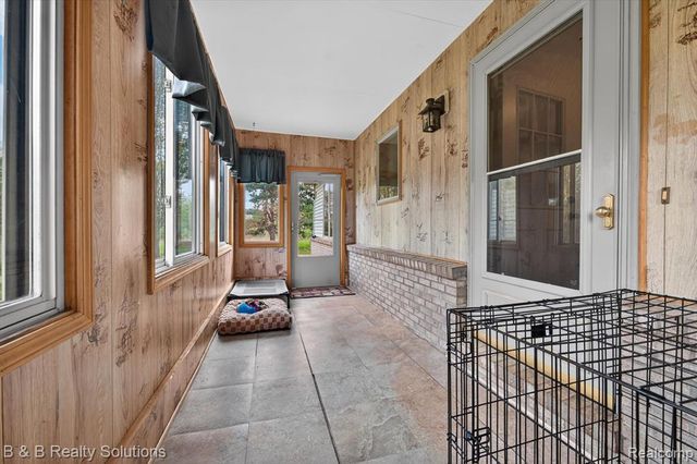2927 N Blacks Corners Road, Imlay City, MI 48444