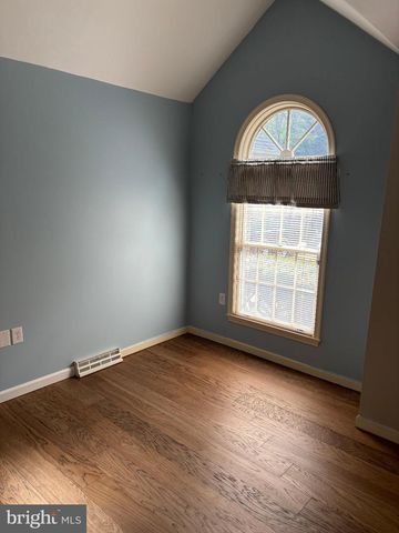 6188 GREENBRIAR LN, Fayetteville, PA 17222